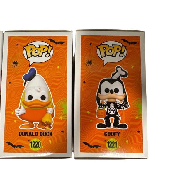 Funko Pop! Disney Halloween Mickey Mouse, Minnie, Donald & Goofy - Set of 4 NIB - Picture 8 of 9